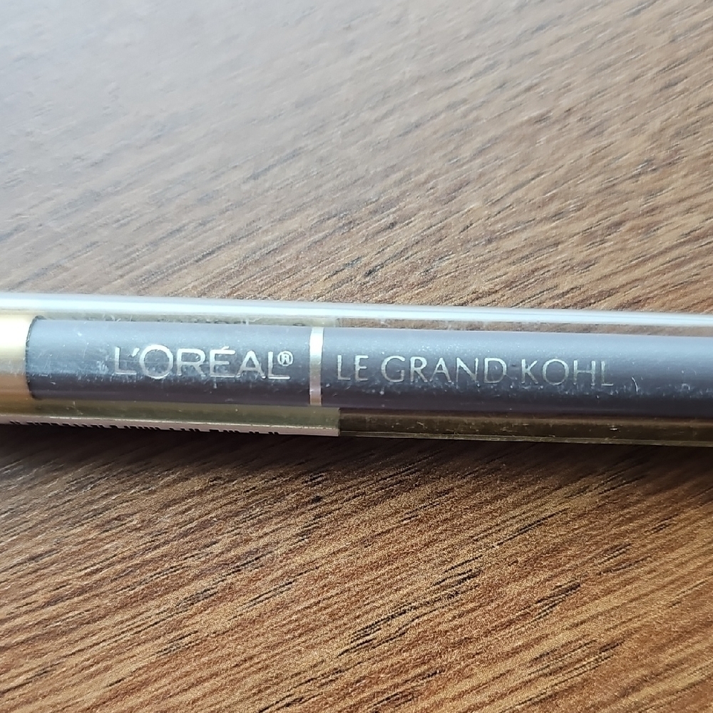 NIB L'Oreal Le Grand Kohl Perfectly Soft Eye Pencil Eyeliner Bleu Gris Blue Grey - Picture 4 of 8